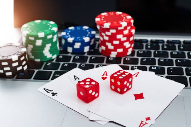 toto 5d platform overview showing football, live casino, and esports markets